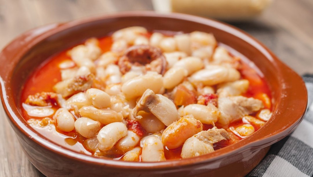 Kuru fasulyenin lezzetini 2 katına çıkaran yöntem: 1 kaşık eklemek tadına doyulmaz hale getiriyor