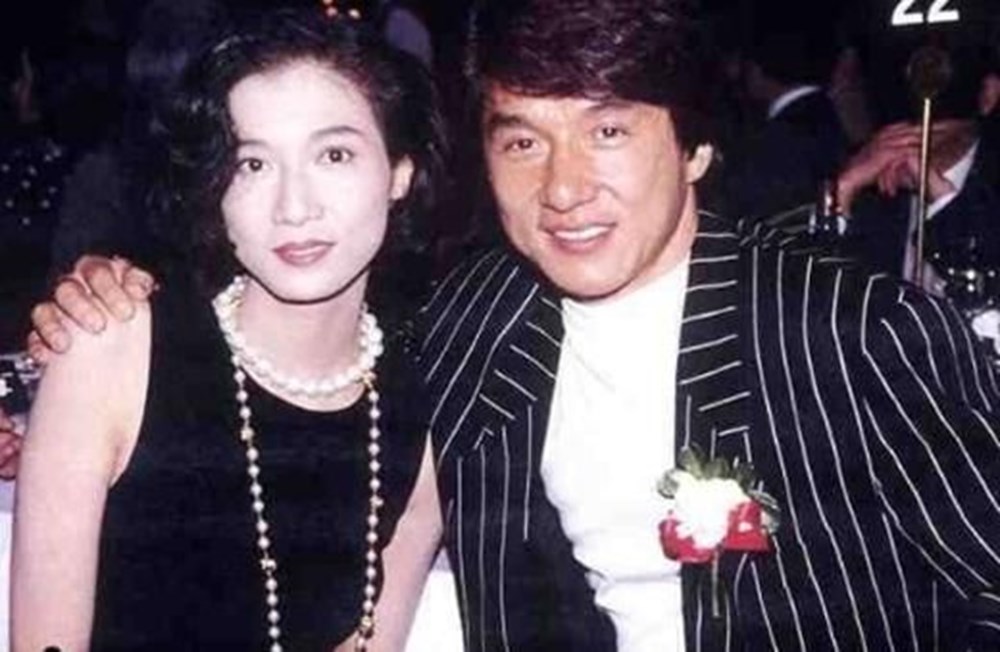 Жена джеки чана фото Ünlü oyuncu Jackie Chan'in kızı Etta Ng Chok Lam: Köprü altında yaşıyorum - Maga