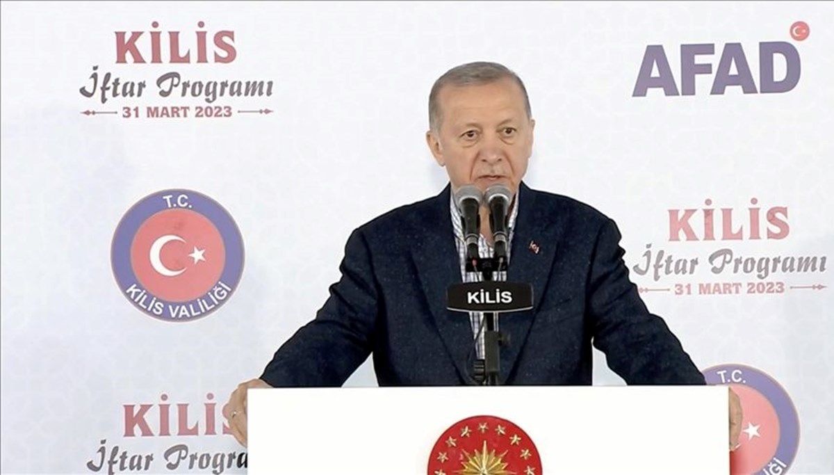 Cumhurbaşkanı Erdoğan: Bir masayı idare edemeyenler, Türkiye'yi yönetemez