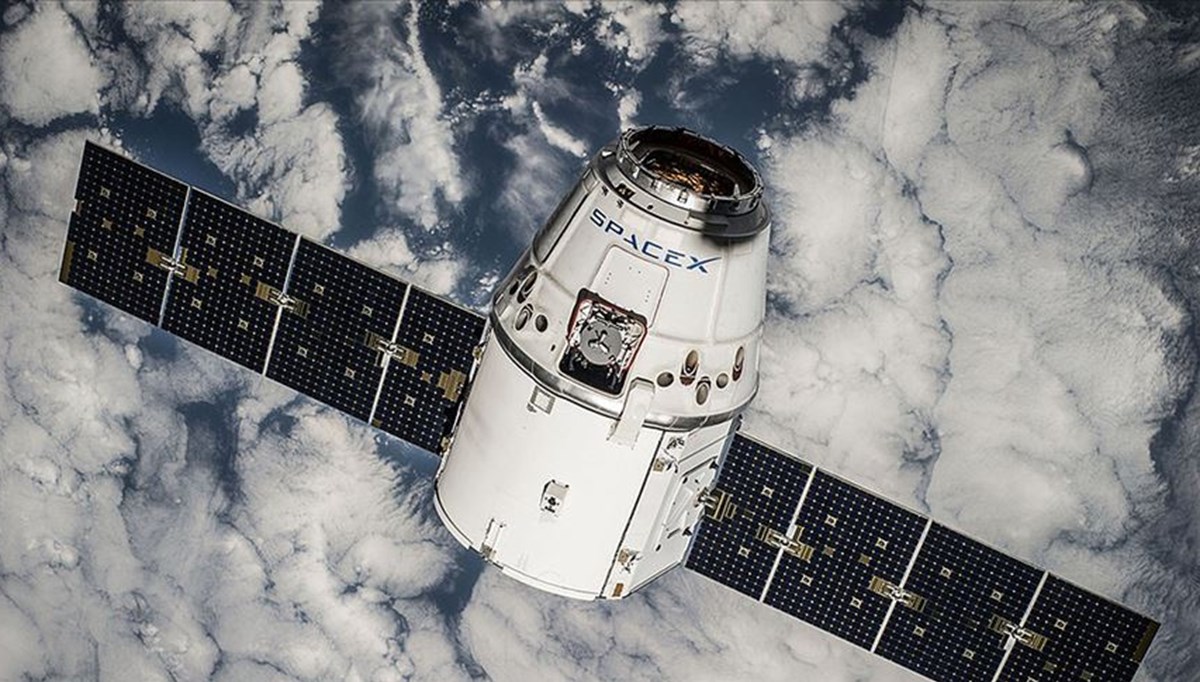 SpaceX, ABD'nin casus uydularını yörüngeye gönderdi