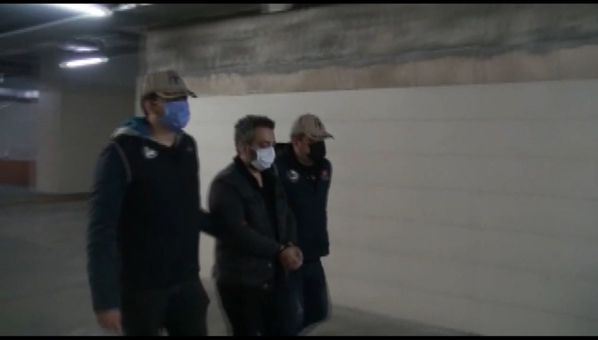 FETÖ elebaşı Fetullah Gülen'in yeğeni Ümraniye'de gözaltına alındı