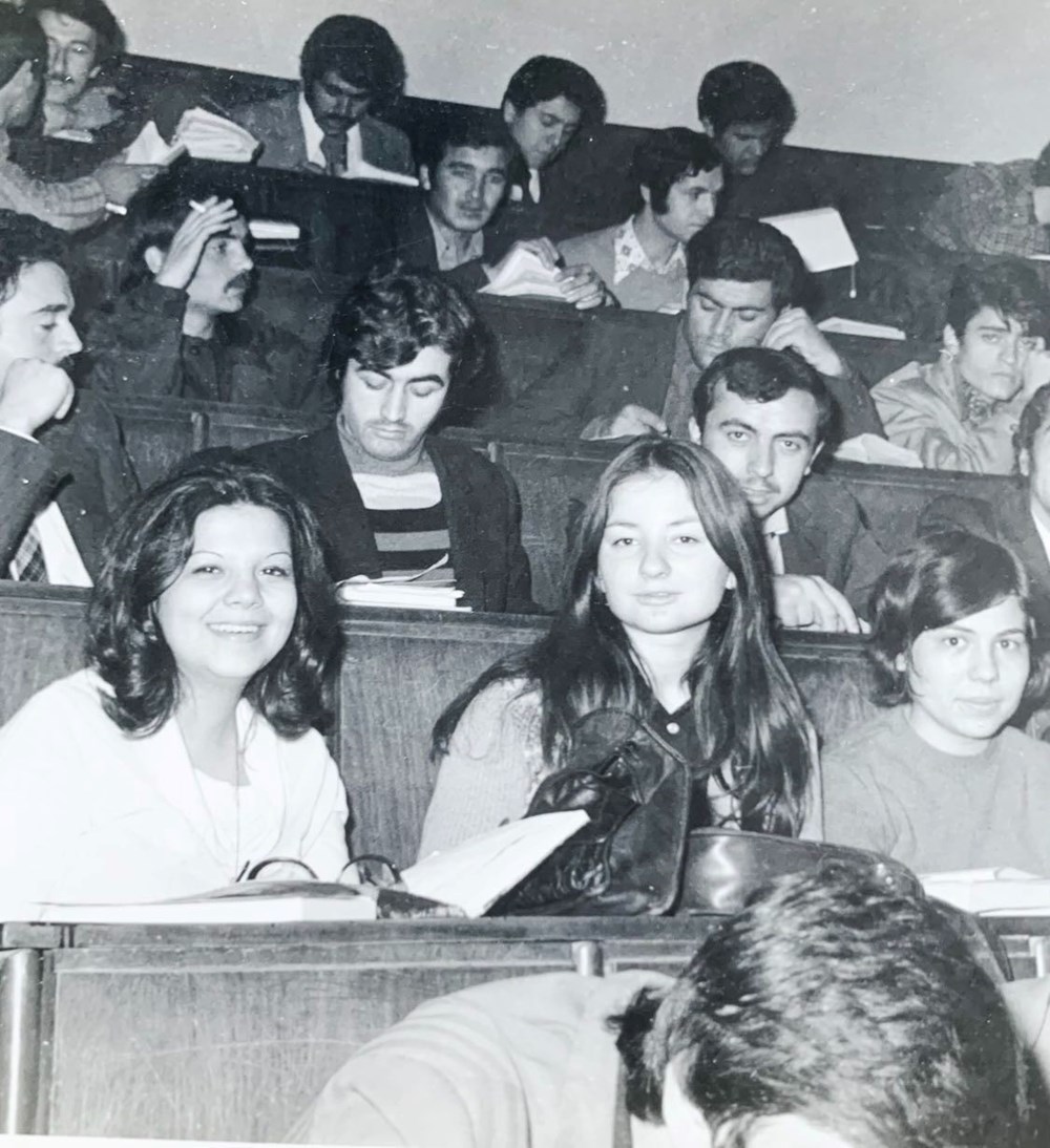 Ünlü isim geçmişe götürdü: "Oyuncu olacağını nasıl anlamadın" (Ünlülerin çocukluk ve gençlik halleri) - 230