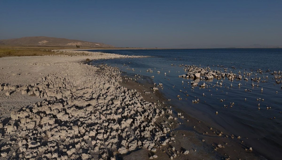Van Gölü'nde kuraklık alarmı Van Gölü'nde kuraklık alarmı