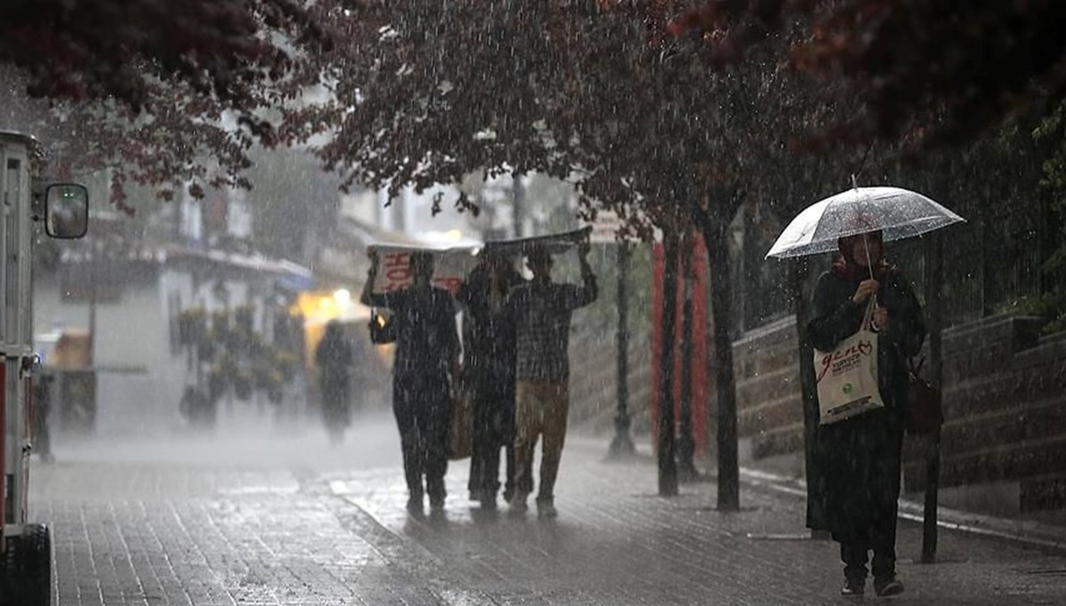 Meteoroloji İstanbul için saat verdi! Sağanak yağış etkili olacak Meteoroloji İstanbul için saat verdi! Sağanak yağış etkili olacak