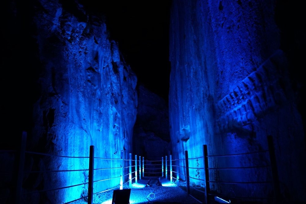 Kültür varlıkları maviye büründü - 3