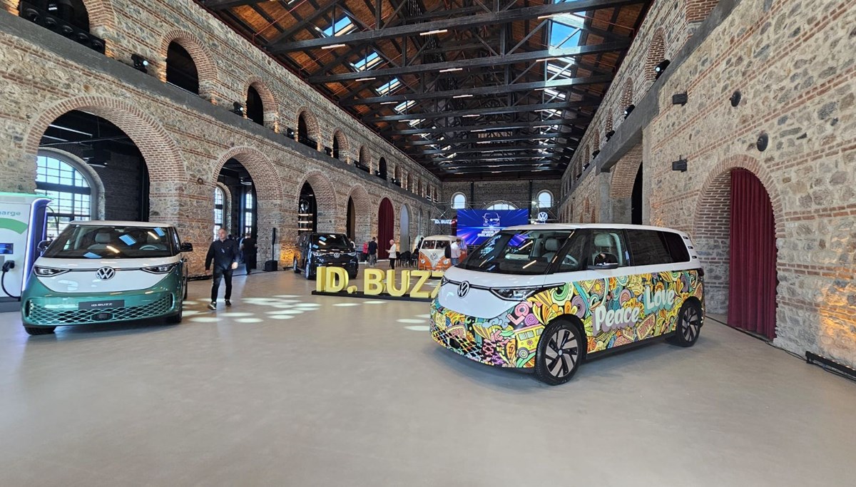 Volkswagen'in elektrikli ticari aracı ID.Buzz Türkiye'de: Fiyatı belli oldu Volkswagen'in elektrikli ticari aracı ID.Buzz Türkiye'de: Fiyatı belli oldu