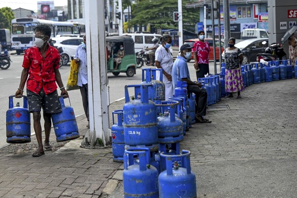 Bir kilo fasulye 10'a bölünerek satılıyor: Eflasyonun zirve yaptığı Sri Lanka iflas etmek üzere - 13