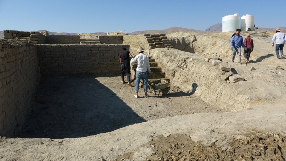 Urartular'a ait 2 bin 750 yıllık tahıl ambarları koruma altına alınıyor - 10