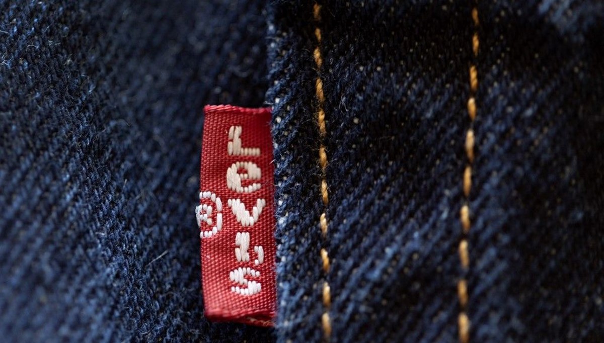 Levi's, Dockers'ı satıyor