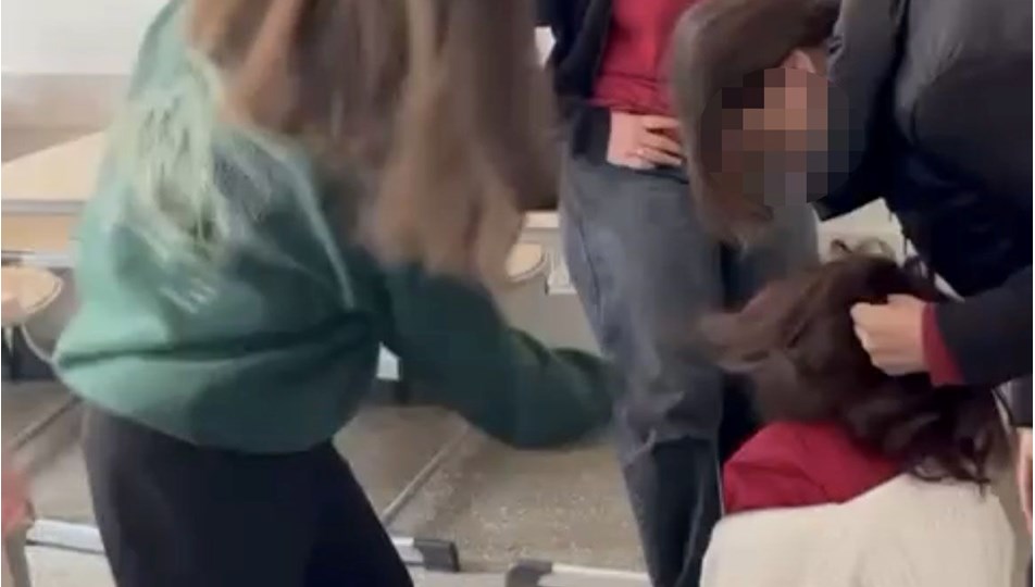 Sivas'ta akran zorbalığı: Okul müdürü ile yardımcısı görevden uzaklaştırıldı