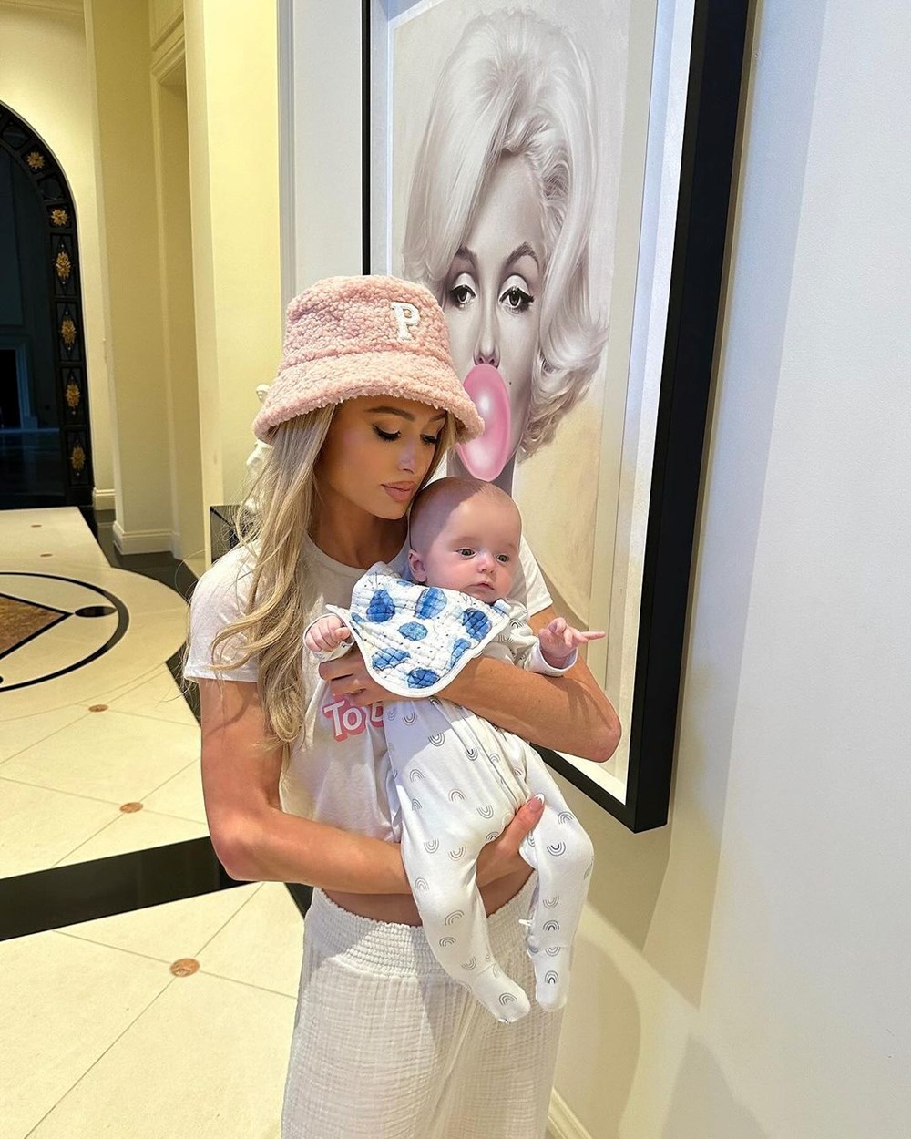 Paris Hilton'un sosyal medya endişesi: Umarım çocuklarım benim gibi bağımlı olmaz - 6