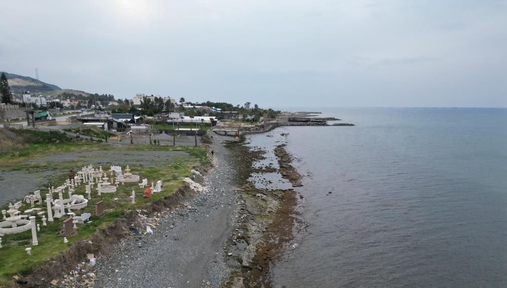 Marmara, Ege ve şimdi de Akdeniz: Deniz 20 metre çekildi