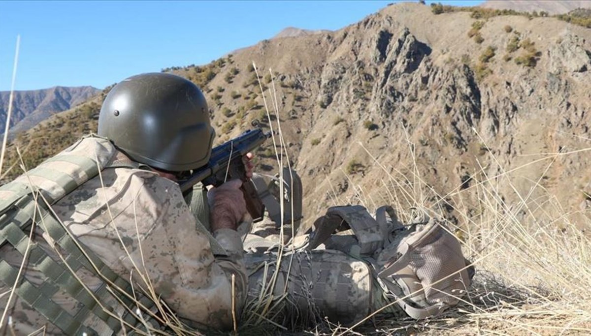 Hakkari'de 2 terörist etkisiz hale getirildi