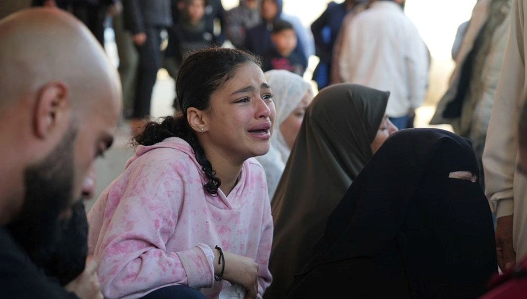 İsrail saldırıları bayramın 2. gününde de durmadı: 12 Filistinli öldürüldü