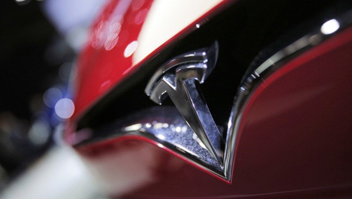 Çip krizi: Tesla Çin'deki üretimine ara verdi