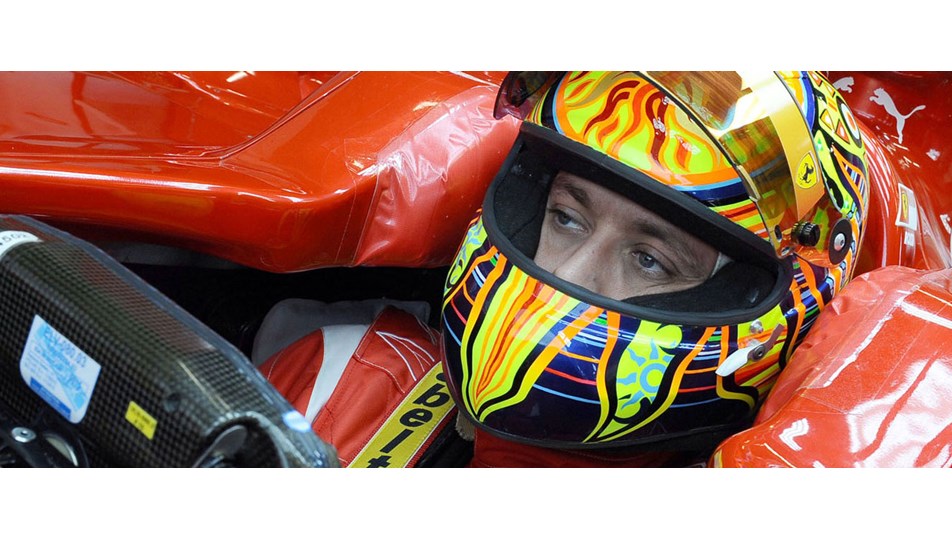 Rossi bir kez daha Ferrari'nin koltuğunda