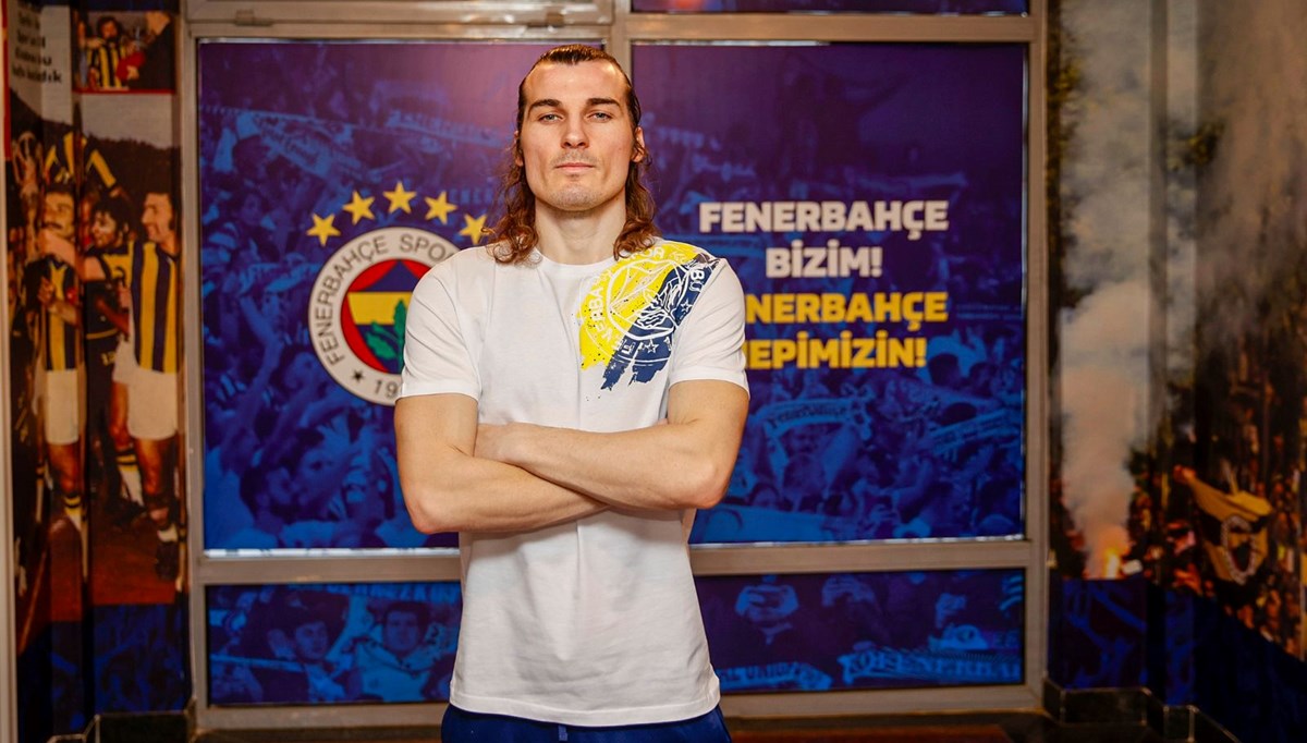 Çağlar Söyüncü Fenerbahçe'ye transferinin perde arkasını anlattı Çağlar Söyüncü Fenerbahçe'ye transferinin perde arkasını anlattı
