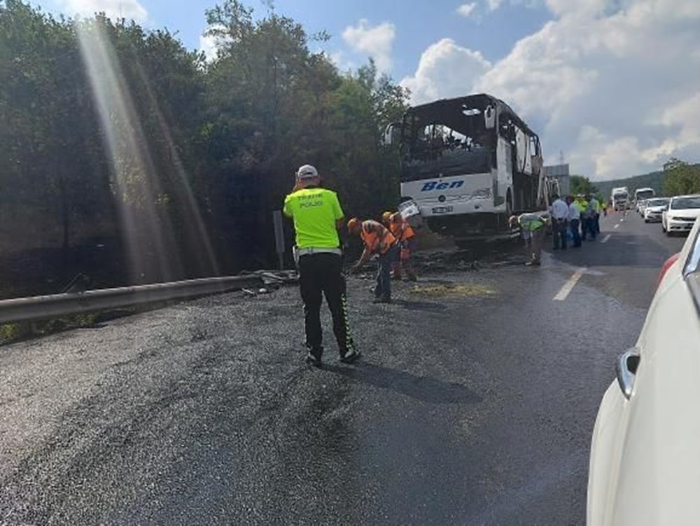 Yolcu otobüsünde yangın - 12