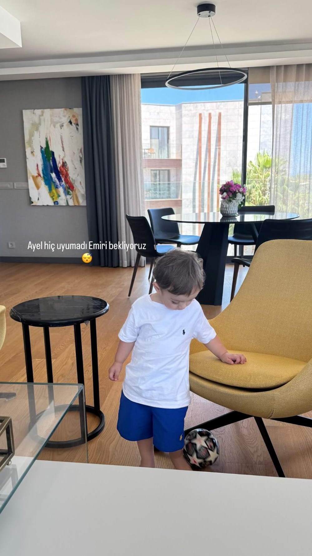 Yasemin Şefkatli ile İdo Tatlıses'in Bodrum tatili: Uçakta aile pozu - 4