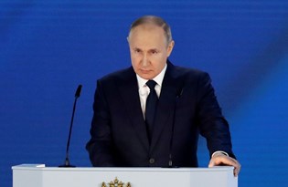 Rusya Devlet Başkanı Putin, Covid-19 şüphesiyle kendini karantinaya aldı