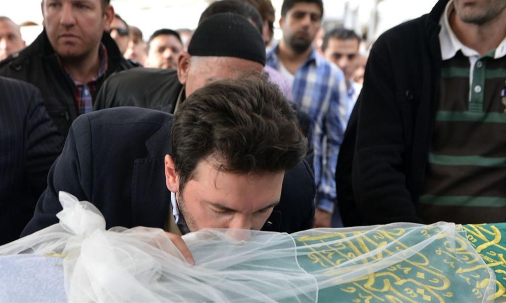 Eski vekilin eşi ve kızına son veda - 1