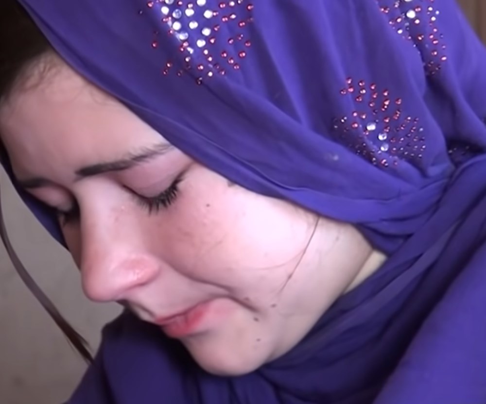 10 yaşındaki Afgan kız ailesinin borçları için satıldı - 5