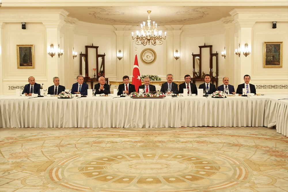 Başbakan Yıldırım, AK Parti'li eski bakanlarla buluştu - 1