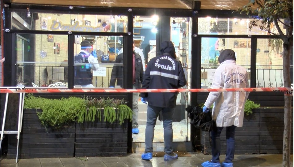 Pala ile restorana giren yabancı uyruklu saldırgan öldürüldü