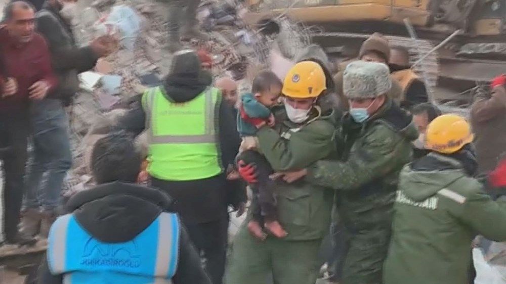 Deprem bölgesinden mucize kurtuluşlar - 46