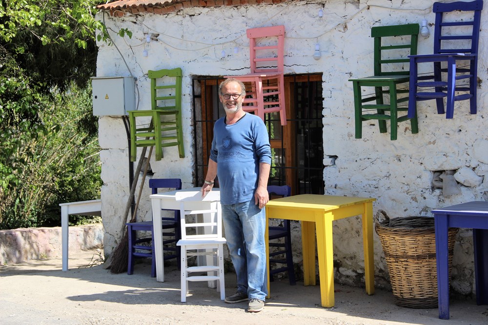 Hababam Sinifi Oyuncusu Bodrum Da Ahsap Sandalye Uretiyor Kivircik Omer Magazin Haberleri Ntv Hababam Sinifi Oyuncusu Bodrum Da Ahsap Sandalye Uretiyor Kivircik Omer Magazin Haberleri Ntv