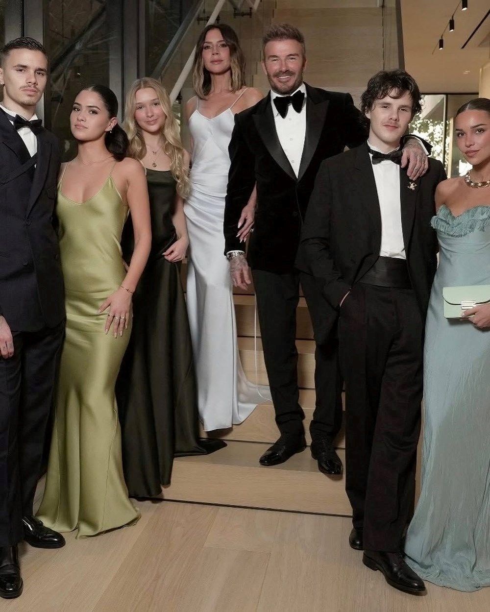 Gelinlik yüzünden kavga çıkmış | Beckham ailesinde gerilim - 7