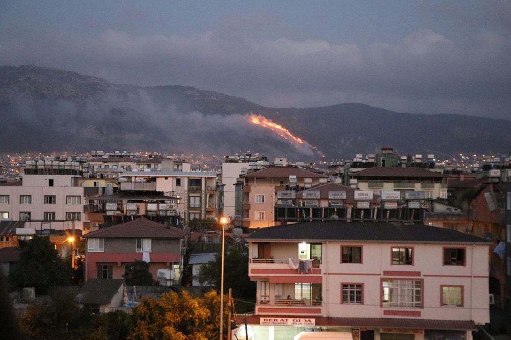 Hatay ve Mersin'de orman yangını - 4