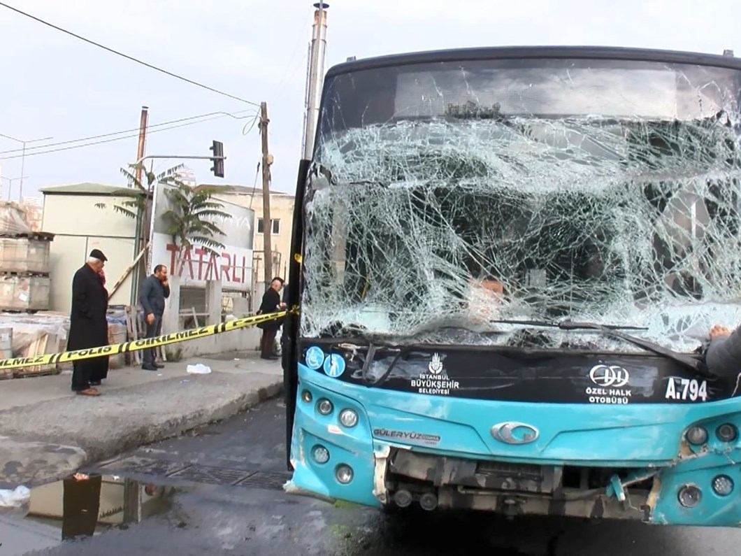 istanbul gaziosmanpasa da halk otobusu