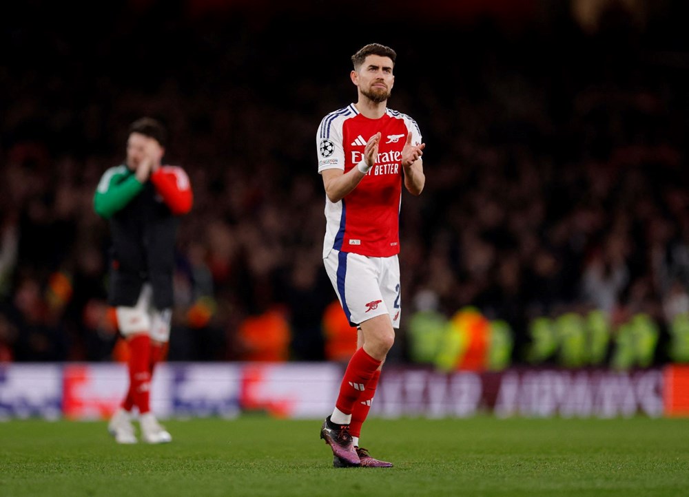 Şampiyonlar Ligi'nde Gerilim Yükseldi: Vinicius'un Penaltı Hatası ve Tepki Çeken Hareketi Stadyumu Ateşledi! 77 s 6N9okmsE K09fy05N82Q