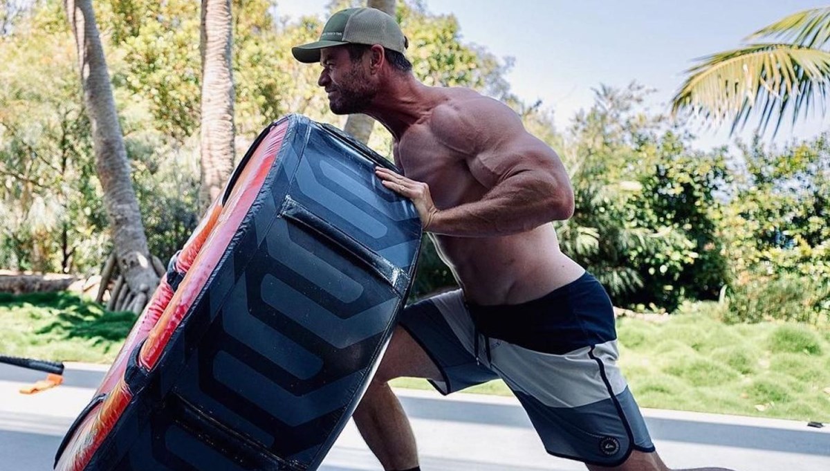 Chris Hemsworth, Thor gibi görünebilmek için günde 8 öğün yiyor