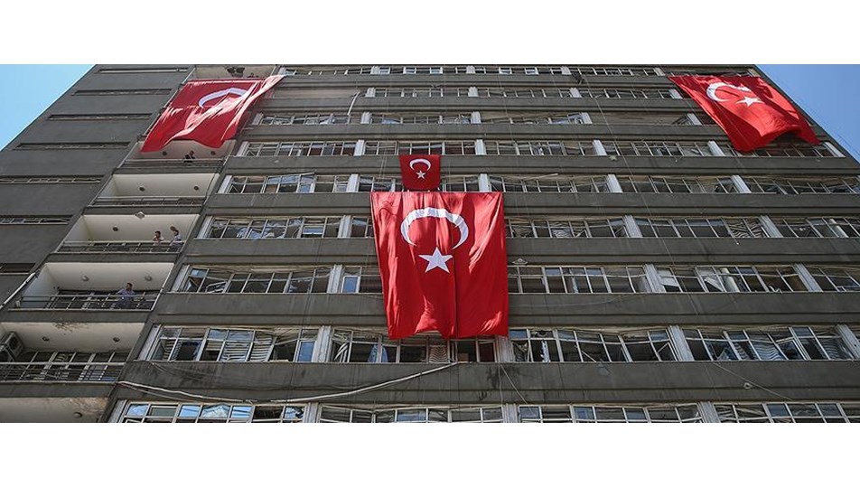 Emniyetin "gazi" binası yıkılıyor