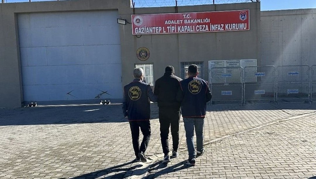 Hırsızlık suçundan kesinleşmiş cezası bulunan firari yakalandı