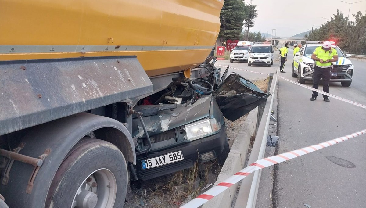 Bucak'ta trafik kazası: Bir ölü