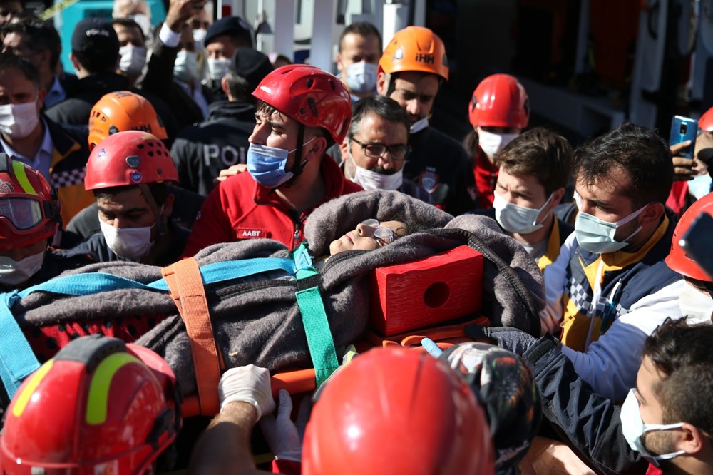 İzmir'de deprem sonrası enkaz altındakiler için zamana karşı yarış (33 saat sonra kurtarıldı) - 7