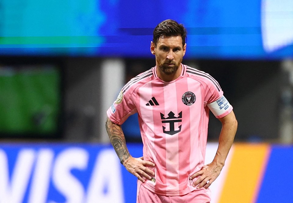 Zlatan Ibrahimovic, Messi sorusuna çıldırdı: "Takımda hoca yok, oyuncular çimento torbası taşıyor gibi" - 2