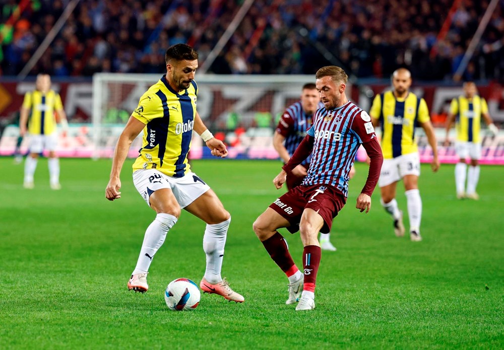 Süper Lig'de kritik derbi | Fenerbahçe, Kadıköy'de Trabzonspor'la karşılaşacak: Muhtemel 11'ler - 1