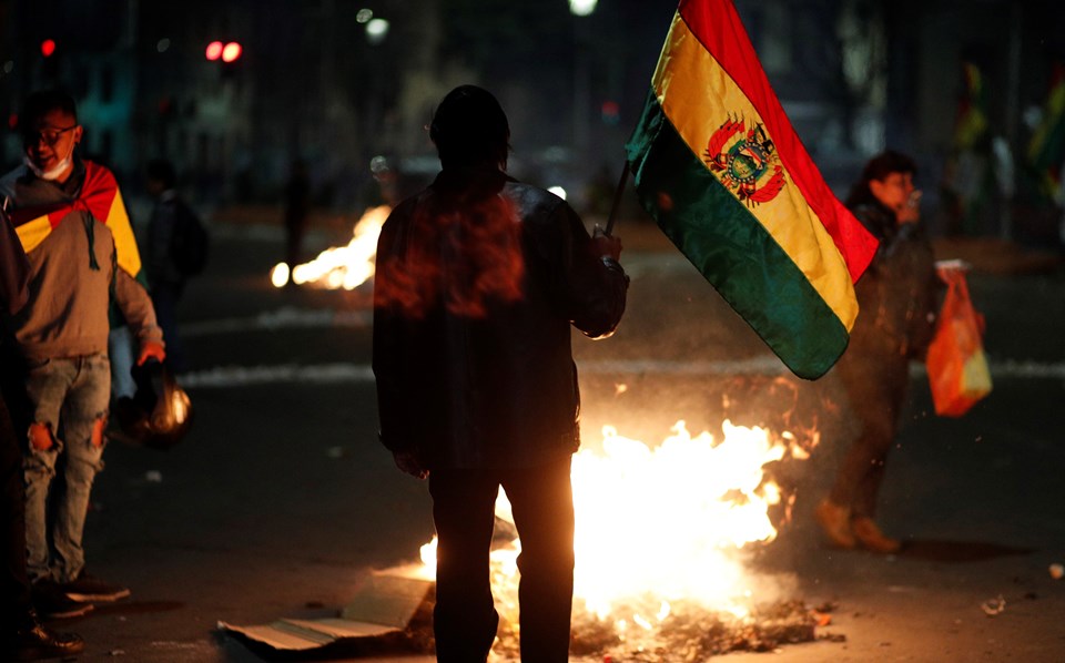 Bolivya muhalefeti hükümete karşı ordudan destek istiyor - 1