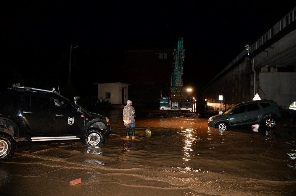 Trabzon'u sağanak vurdu, hastane tahliye edildi - 6