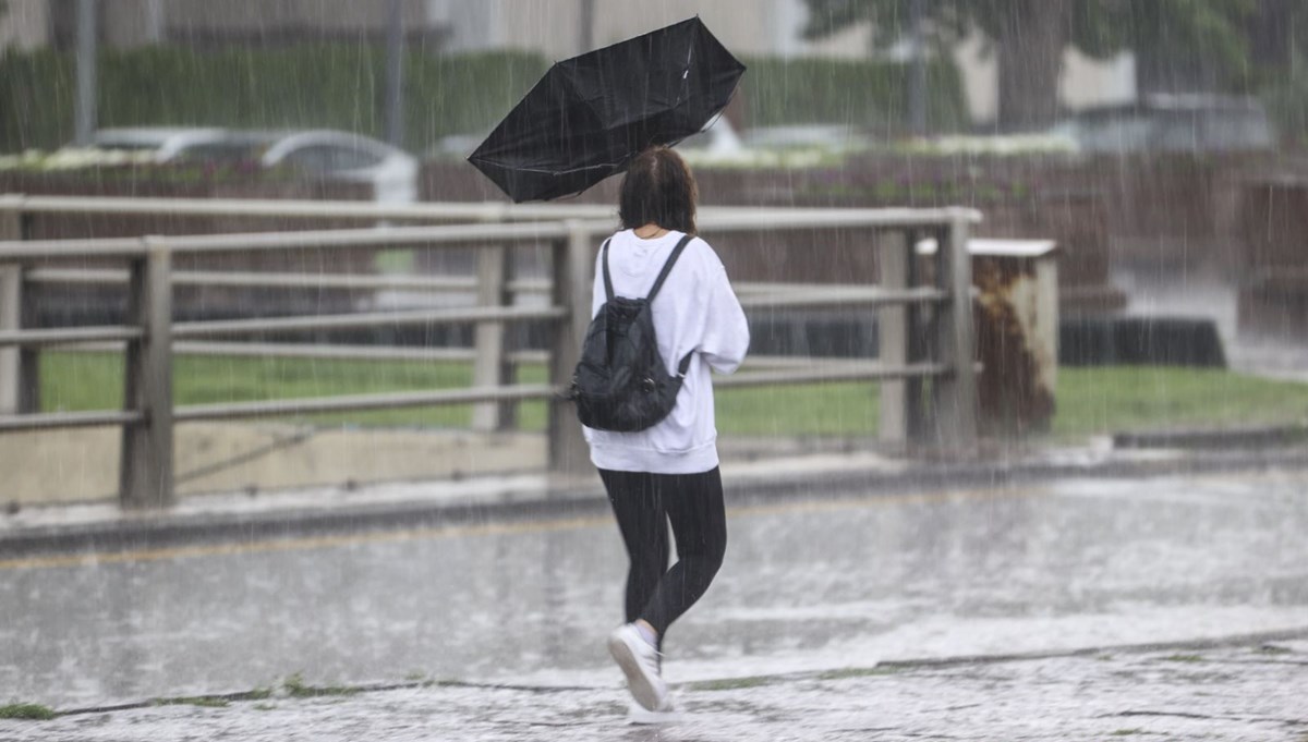 Meteoroloji’den gök gürültülü sağanak yağış uyarısı Meteoroloji’den gök gürültülü sağanak yağış uyarısı