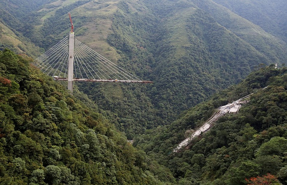 Kolombiya'da köprü inşaatında çökme: 9 ölü, 8 yaralı - 2