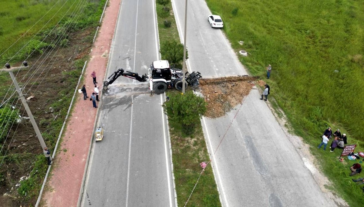 Yolu ulaşıma kapattılar