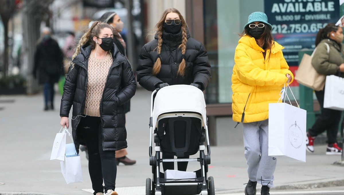 Gigi Hadid'den kızı Khai'ye nazar boncuğu Gigi Hadid'den kızı Khai'ye nazar boncuğu