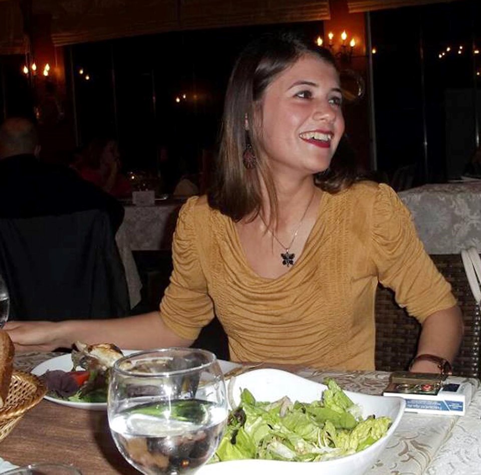 Antalya'da sevgilisinin otomobilinin altında ezilip öldü - 2