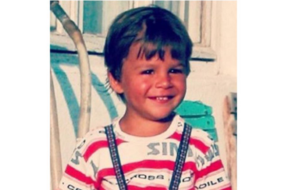 Cenk Eren'den Ajda Pekkan paylaşımı: Ben yaşlandım o hala genç (Ünlülerin çocukluk ve gençlik halleri) - 630