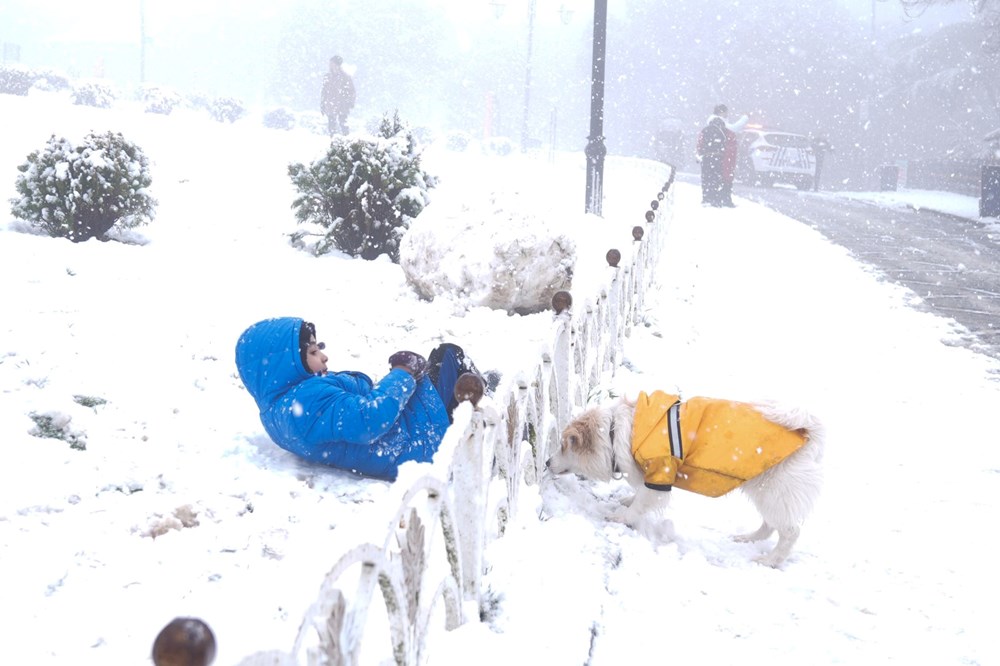 İstanbul'a 30 cm kar... Okullar tatil olabilir | Kandilli: Her yerde kar topu oynanacak - 3